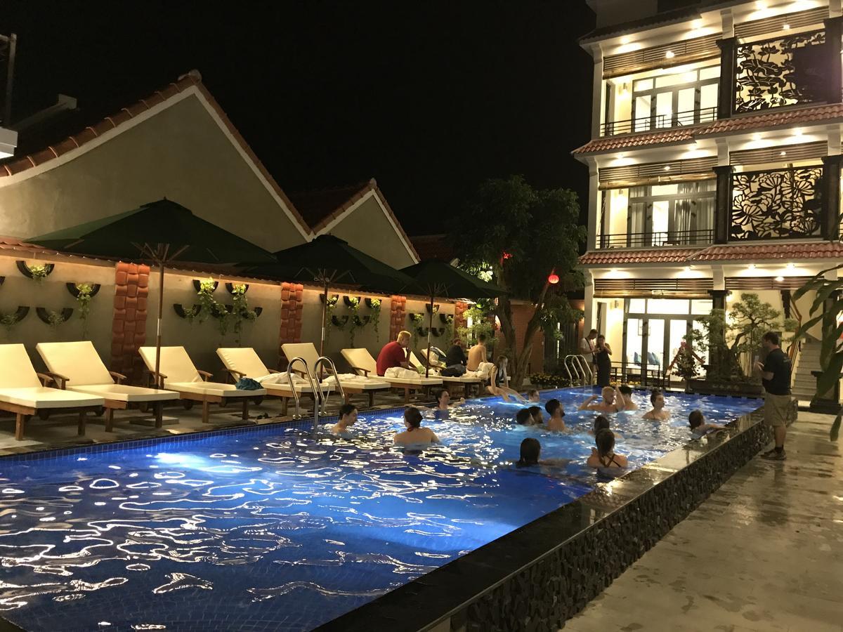 River Waves Villa Hoi An Bagian luar foto