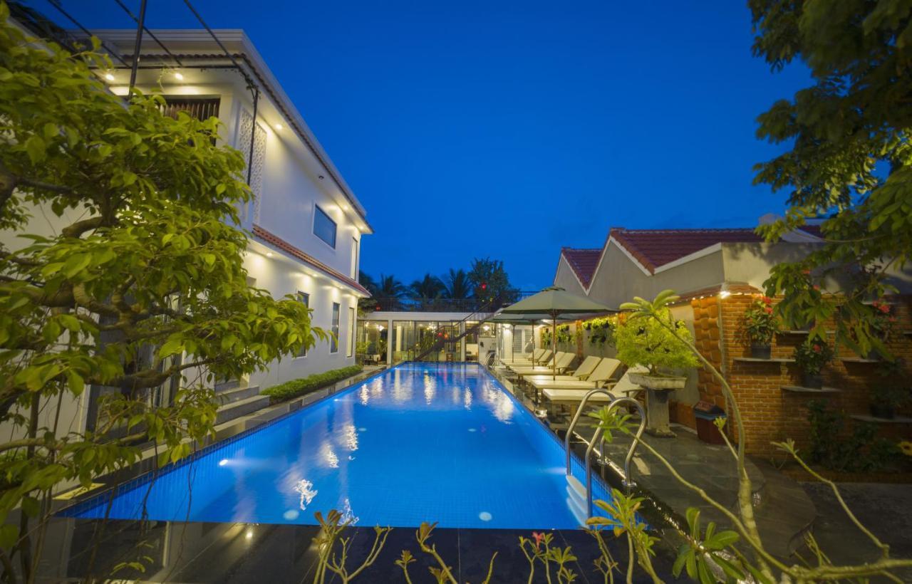 River Waves Villa Hoi An Bagian luar foto